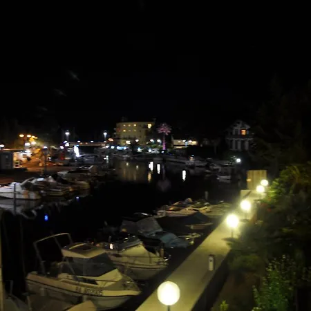 La Nautique Daire